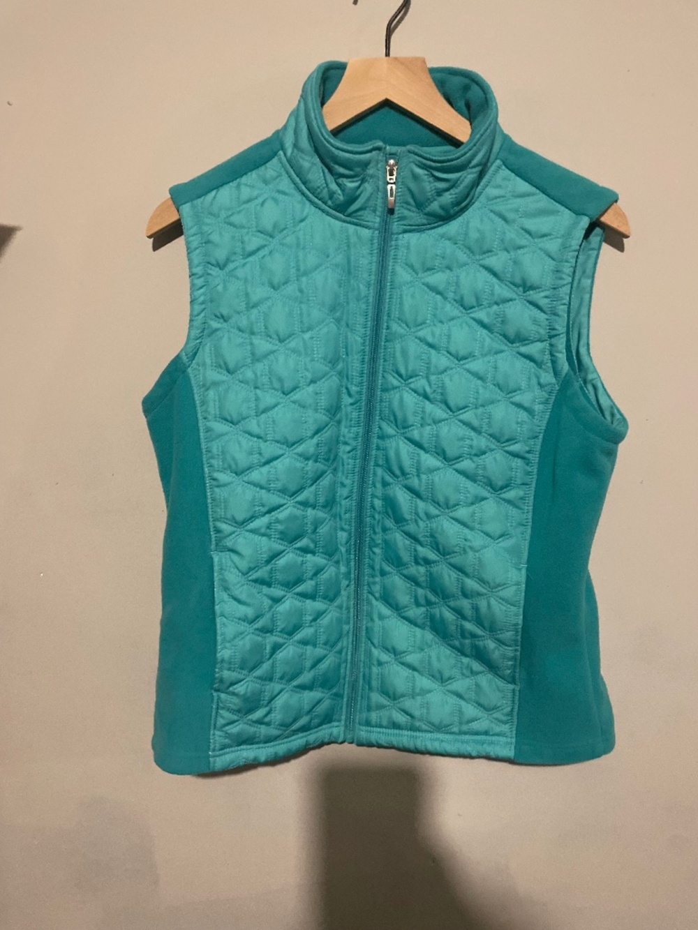 For Cynthia women’s size large turquoise quilted vest - Picture 1 of 2